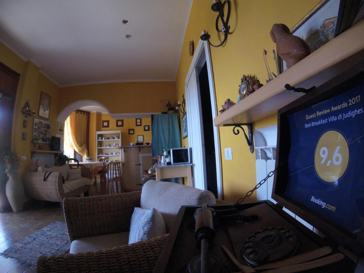 צ'רבטרי Guest House Villa Di Judighes מראה חיצוני תמונה